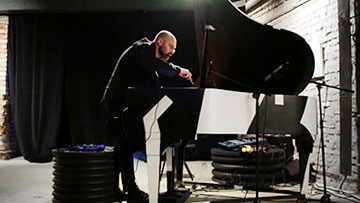 Granular piano at DK Gromov